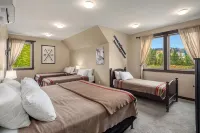 The Leavenworth Lodge - Swimming Pool, Pickleball - Alppimaja