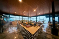 Horison Resort Antawirya Jepara - parcheggio