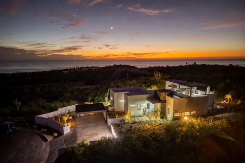 Ocean-View 3BR Villa w/ Heated Pool & BBQ - Pool