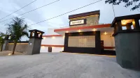 FRENO Hotel Hotels in Wonosalam