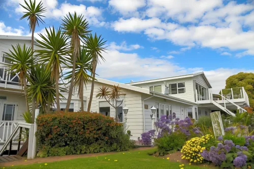 Brenton Beach House Hotels in Brenton-on-Sea