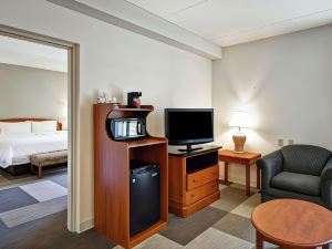 Comfort Inn & Suites Mt. Holly - Westampton