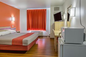 Motel 6 Redmond, or