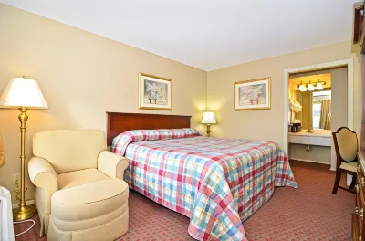 Americas Best Value Inn Chillicothe Hotels near Pearle Vision