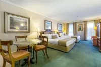 Canterbury International Hotel Các khách sạn ở Forest Hill