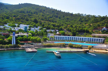 Blue Dreams Resort & SPA