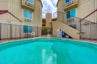 Days Inn by Wyndham Carlsbad