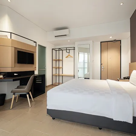 Hotel 88 Blok M Jakarta by WH Отели рядом с достопримечательностью «Блок М»