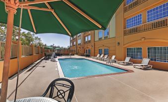 La Quinta Inn & Suites by Wyndham Pearland - Houston South