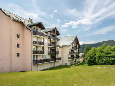 Vacancéole - Résidence la Croix Margot Отели в г. Виллар-де-Ланс