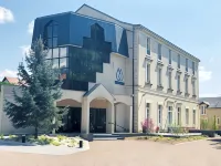 The Originals Boutique Hôtel des Sources Nevers Nord Hotels in Pougues-les-Eaux