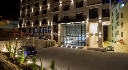Petra Moon Hotel