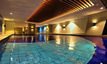 Summit Hotel Greenhills