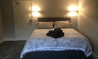 Eccleshall Bed and Breakfast - Housity