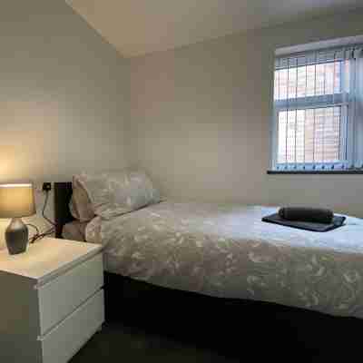 StayCrewe Apartments Rooms