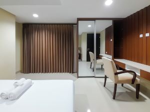 Exclusive and Homey 2Br Patraland Amarta Apartment