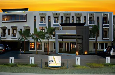 Bintang Mulia Hotel & Resto Hotel dekat Pasar Tegal Besar