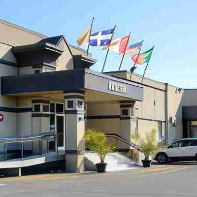 Days Inn & Conference Centre by Wyndham Blainville Hotel Exterior