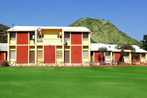 Sunrise Resort Hotels in Samod