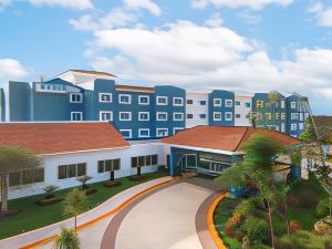 Courtyard Cancun Airport