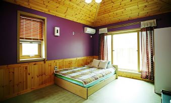 Taean Moon Pension