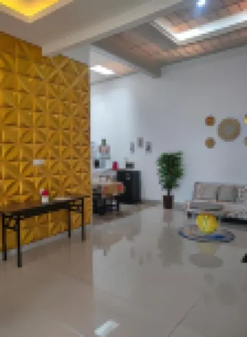 Nel's House Villa Jacuzzi Sukabumi Hotel di Kabupaten Sukabumi