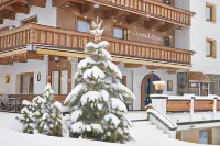 Hotel Pension Sonnleiten Hotels in Tux