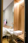 M Cabin Karawaci