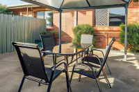 Billabong Lodge Motel Hotels in Mundingburra