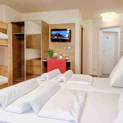 Hotel Mythos Rooms