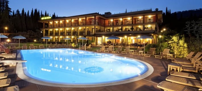 Villa Madrina Lovely and Dynamic Hotel Hotels in Garda Town