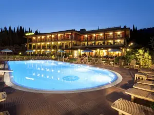 Villa Madrina Lovely and Dynamic Hotel