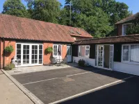 Fornham Guest House Các khách sạn ở Woking