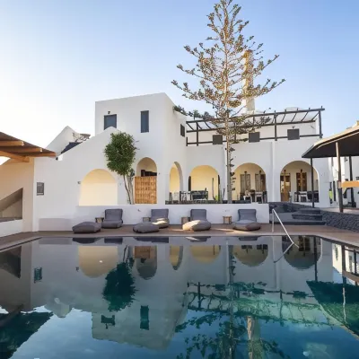 Scorpios Beach Hotels near Santorini Thira Airport