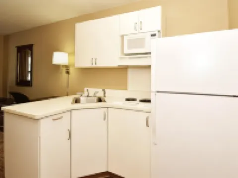 Studio 6 Suites Seattle Kent WA Hotels in Kent