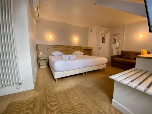 Hôtel le Roncevaux Hotels in Pau