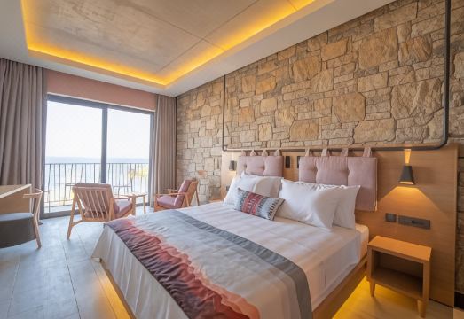 3. 케페 크리오 부..