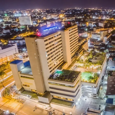 Topland Hotel & Convention Centre