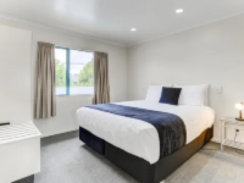 Asure Cooks Gardens Motor Lodge Hotels in Whanganui