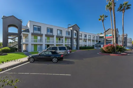 Revival Scottsdale Studios