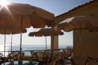 "Cap Riviera" Hotel & Restaurant Saint Aygulf