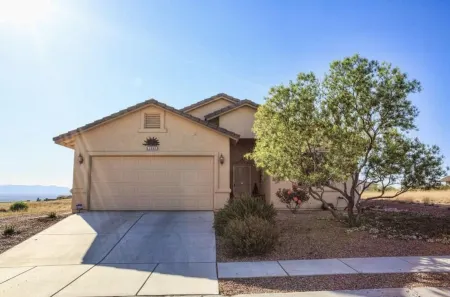 Beautiful Benson Getaway with Hot Tub