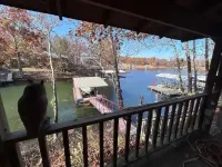 Lakefront in Duck Creek with Private Dock, 2 Units Hotels in Cleora