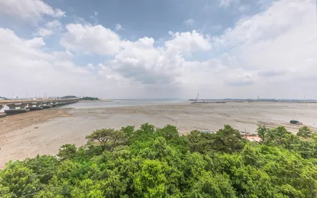 Dangjin Blanc Hotel Отели рядом с достопримечательностью «Sapgyocheon Observatory»