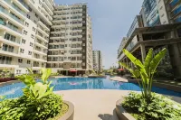 Cozy & Trendy Studio at Gateway Pasteur Apartment by Travelio - balcony