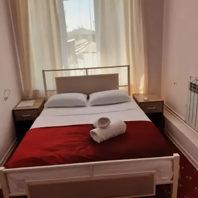 Hotel Erebuni Plaza Hoteles en Garni