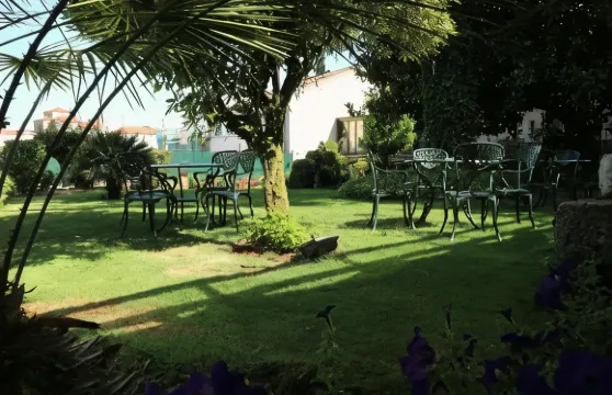 比爾克斯達塞爾卡酒店