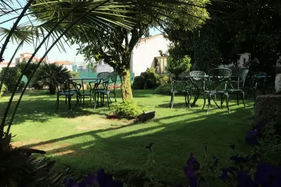 比爾克斯達塞爾卡飯店 Miradoiro Costa Vella附近的飯店