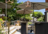 Hôtel Restaurant le Relais des Gourmands Hotels in Thegra