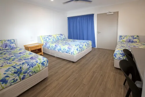 Reef Gardens Motel Hotels in Palm Grove